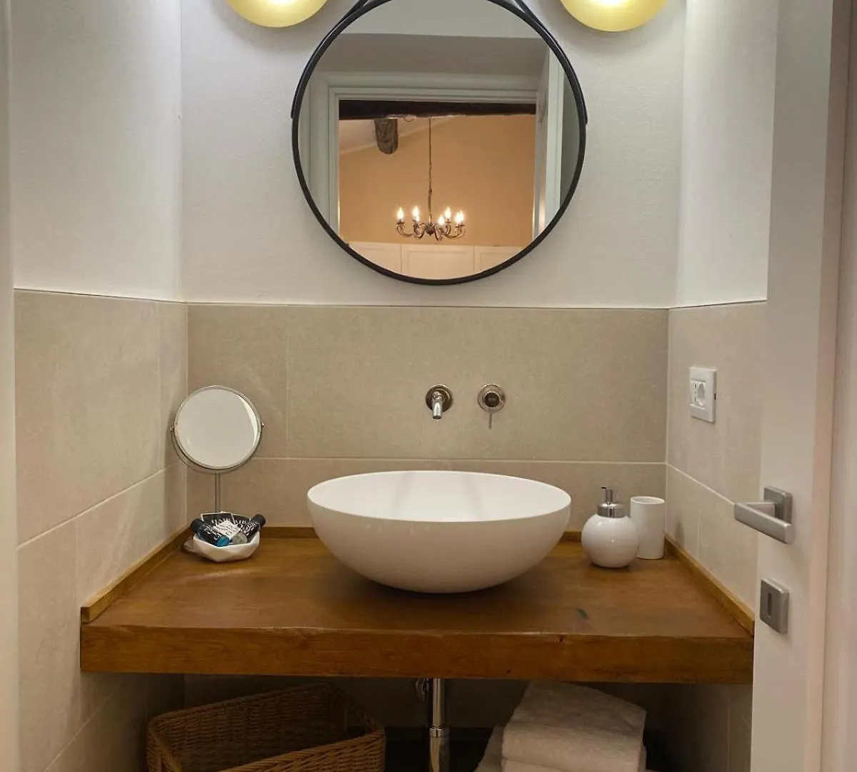 Dimora Il Campanone Charme&Relax Apartment Bergamo Italy